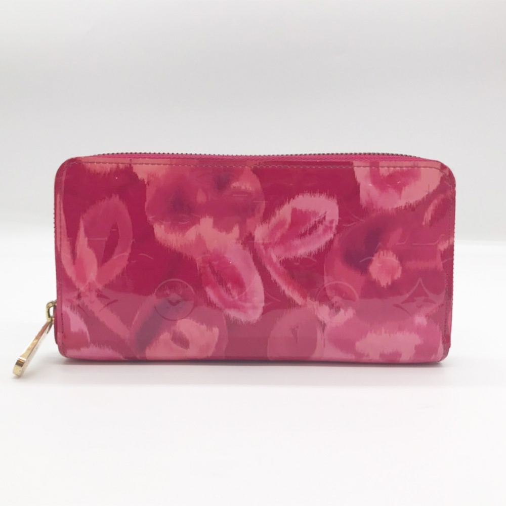 LOUISVUITTON・イカットフラワージッピーウォレットをお買取りさせて頂きました！六甲道店