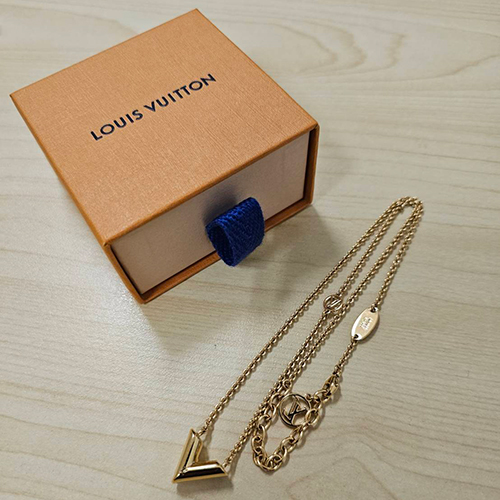 ルイヴィトン エッセンシャルVをお買取りさせていただきました♪ 三田店