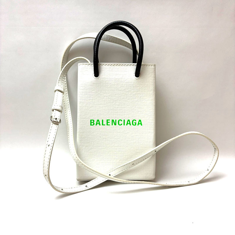 バレンシアガ ショッピングフォンフォルダーお買取りさせていただきました♪ 三田店